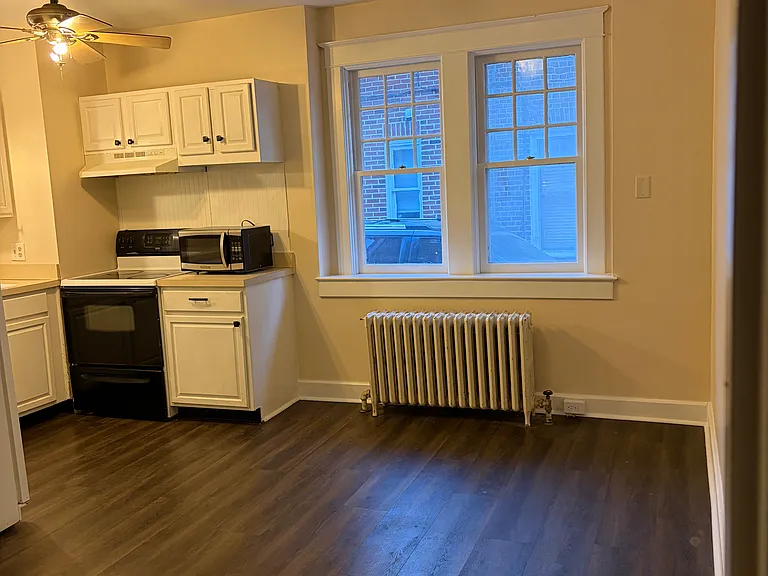 1705 W Market St #1 — Photo 11