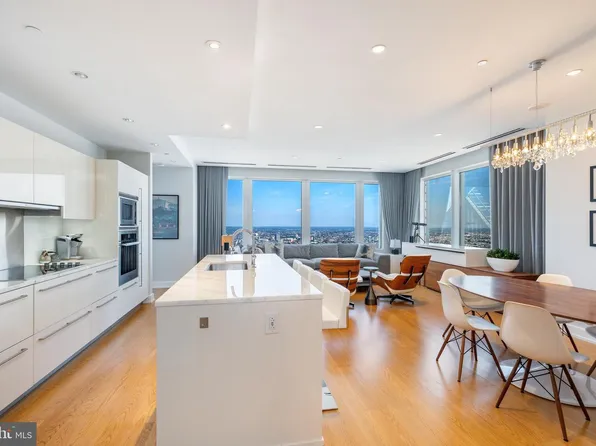 50 S 16th St Unit 5205, Philadelphia, PA 19102