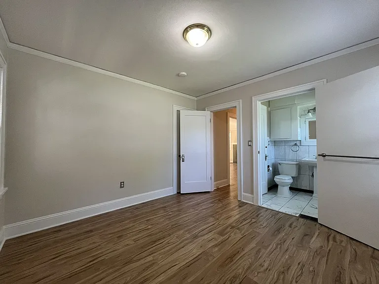2417 N Rosa Parks Way — Photo 20