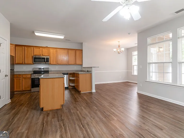 1000 Pierce Brennen Dr — Photo 6