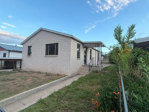 718 Fahey St, Bayard, NM 88023