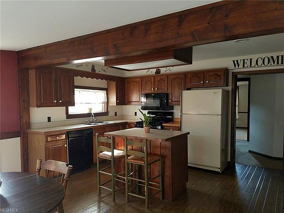 2nd image of 8113 Maple Ave