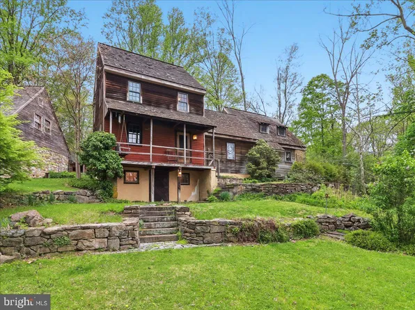 3063 Creek Rd, Honey Brook, PA 19344