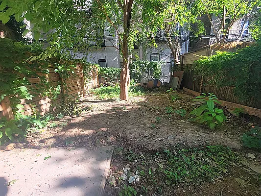 522 Putnam Ave #1C — Photo 2