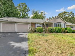 155 Peace Acre Ln, Stratford, CT 06614