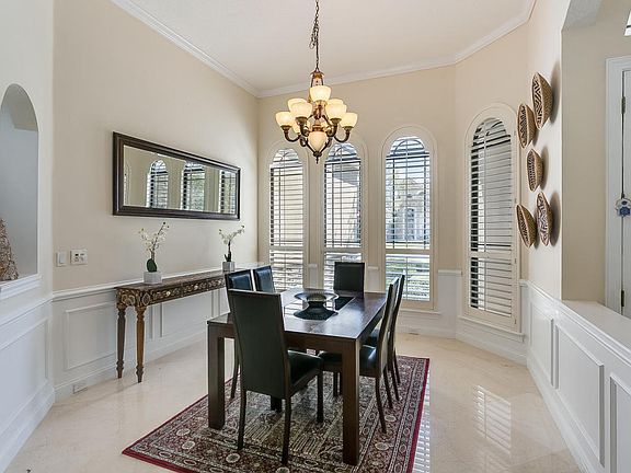4th image of 3662 Highland Glen Way W