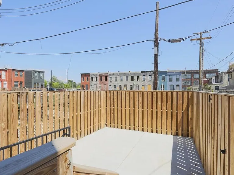 901 N Montford Ave — Photo 26