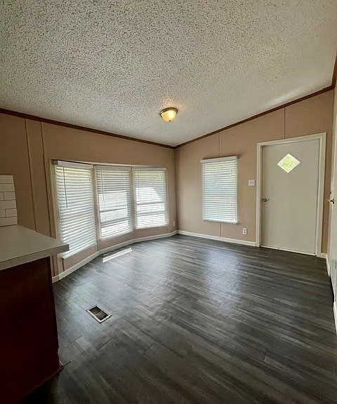 150 Oak Forest Dr — Photo 12