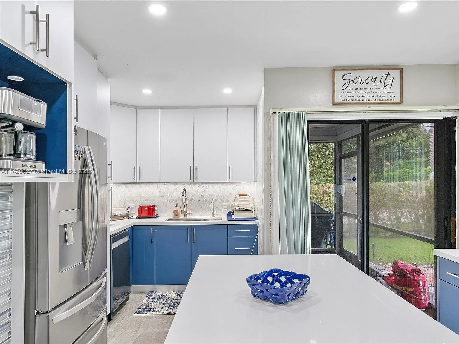 3 bed, 1382 sqft, $3,900 — Photo 3