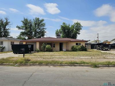 1203 Julian St, Carlsbad, NM, 88220