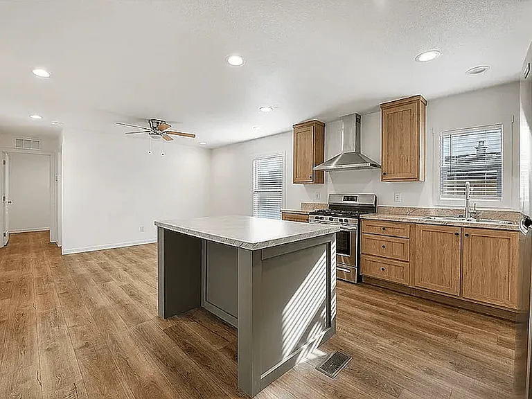 Silverlake Estates MHC — Photo 17