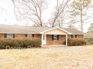 8919 Snow Hill Rd, Ooltewah, TN 37363