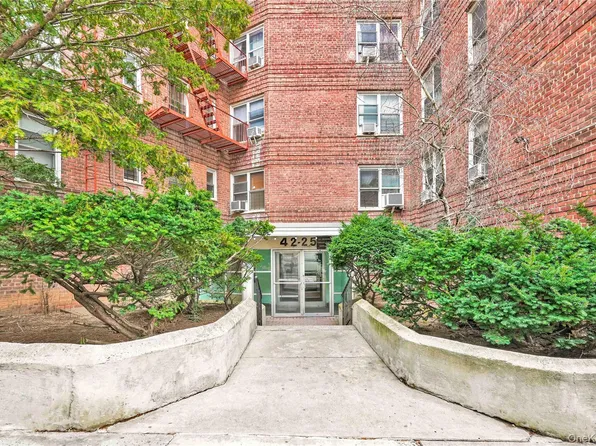 42-25 80th Street #1F, Elmhurst, NY 11373