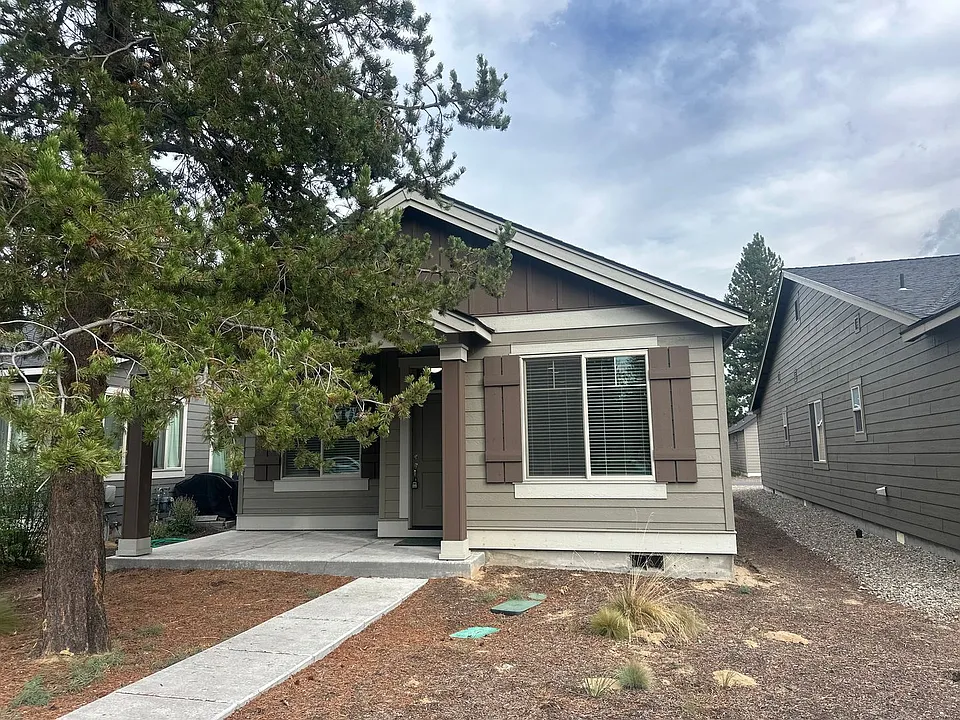 51927 Lumberman Ln