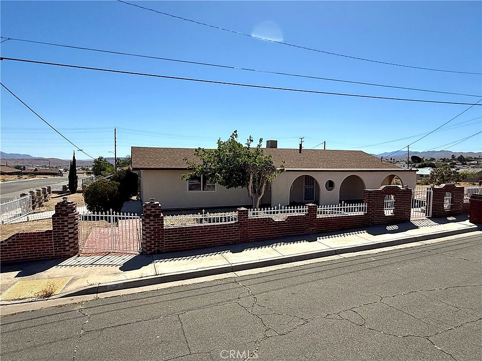 1st image of 1011 Manzanita Dr