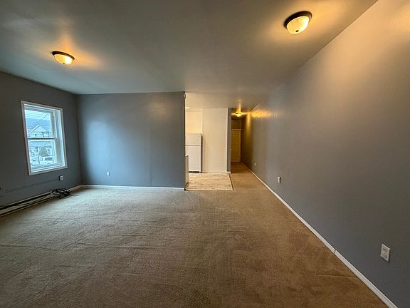 4th image of 200 Pine St #2B