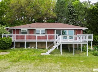 5903 W McKee Rd, Peoria, IL 61607