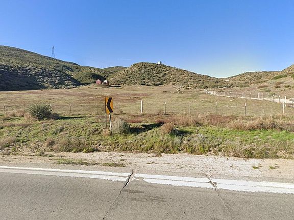 5th image of Elizabeth Lake Rd