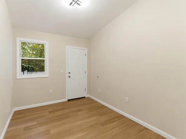 628 Bramhall Avenue image 25 of 39