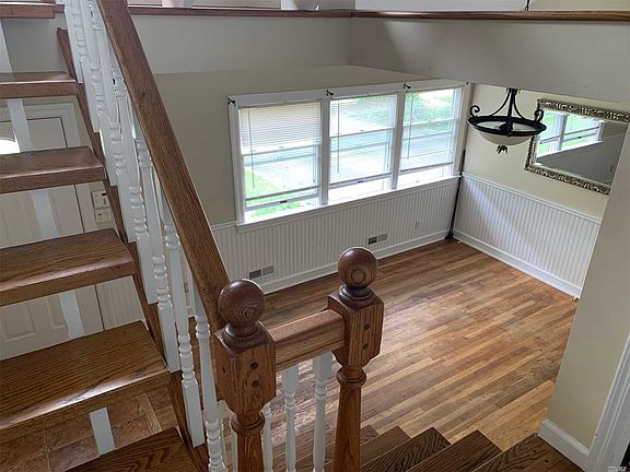 5th image of 189 Edgewater Ave