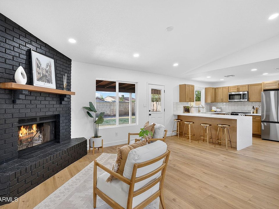 1st image of 1327 W HIGHLAND Street