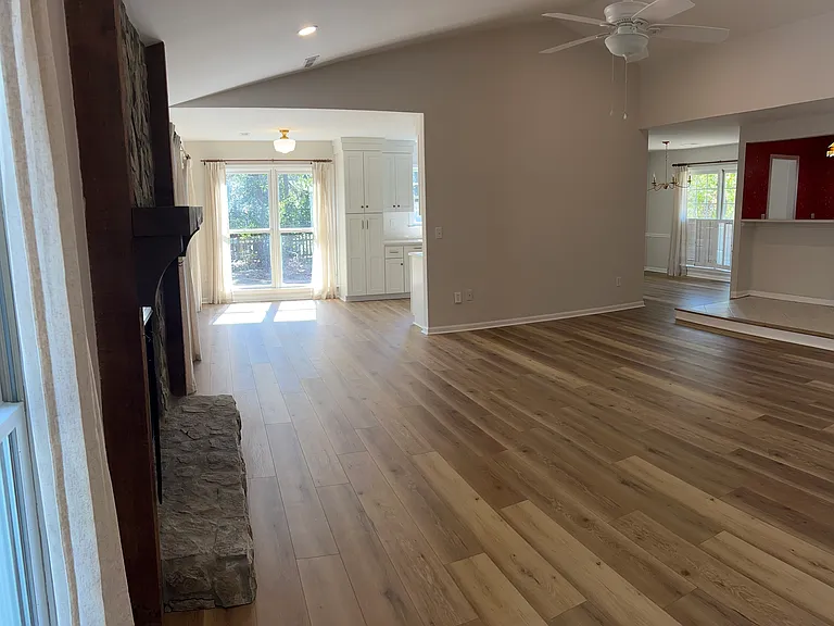 1144 Shady Grv — Photo 10