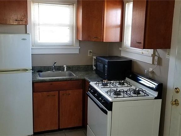 4th image of 1213 E Grandview Blvd