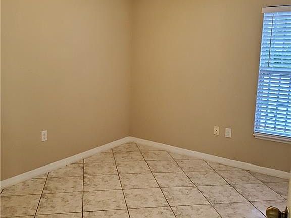 3rd image of 1108/1110 Capetown Ave