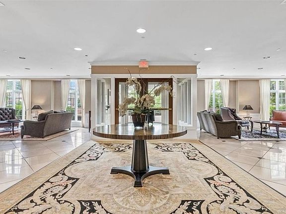 3rd image of 100 Vista Cir APT 310