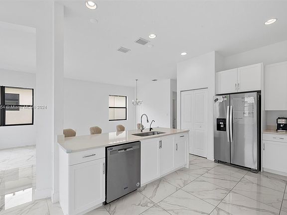 4th image of 5553 Agostino Way