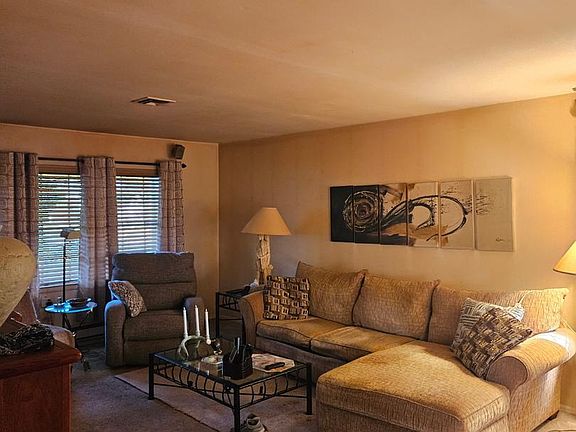 2nd image of 7 Gramercy Pl