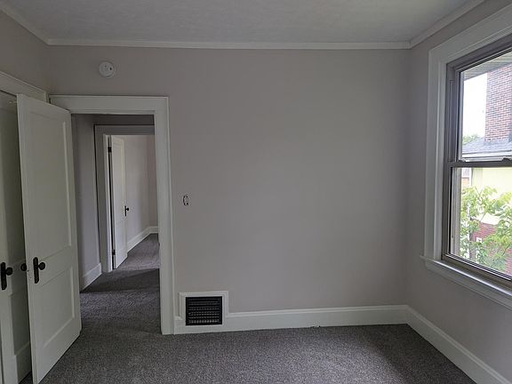 5th image of 4054 W 8th St #2