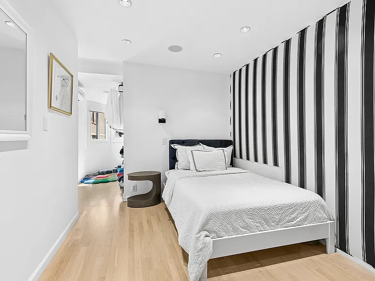 22 E 82nd St #7 — Photo 8