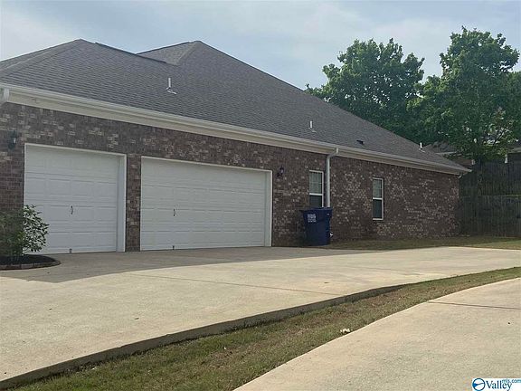 3rd image of 2207 Palisades Ct