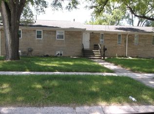 704 N Oakwood St, Griffith, IN 46319