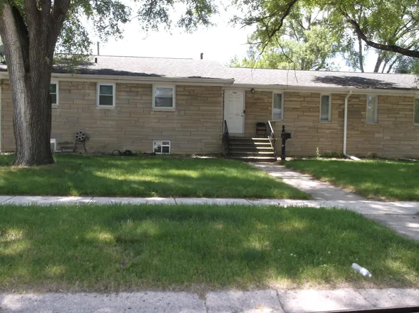 704 N Oakwood St, Griffith, IN 46319