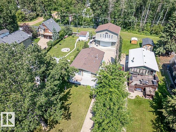 2nd image of 16 Lakeshore Dr