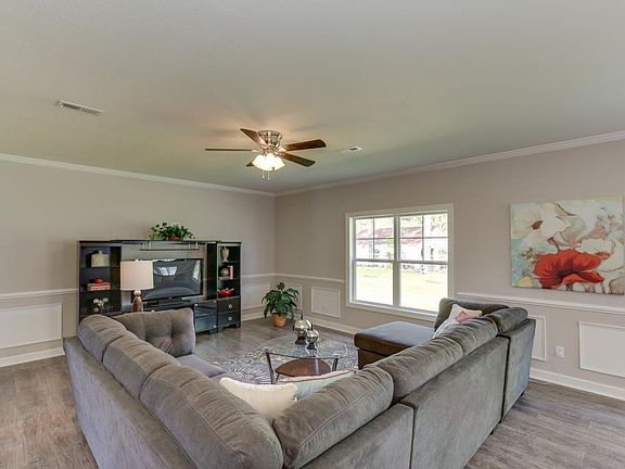 5th image of 431 N Oceana Blvd