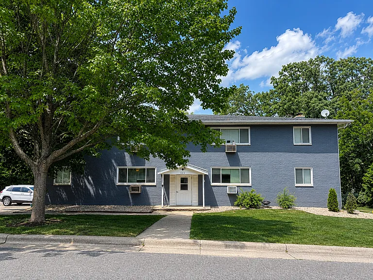 408 Forest St — Photo 10