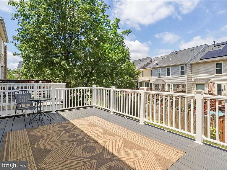 7441 Heatherfield Ln — Photo 13