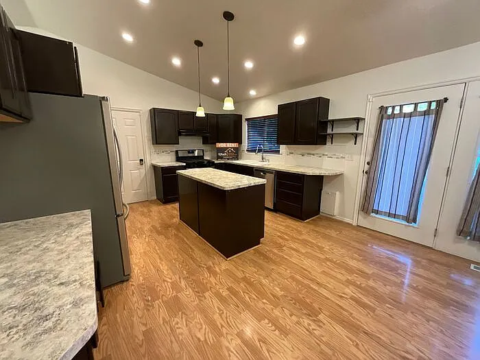 2888 N 1050 E — Photo 5