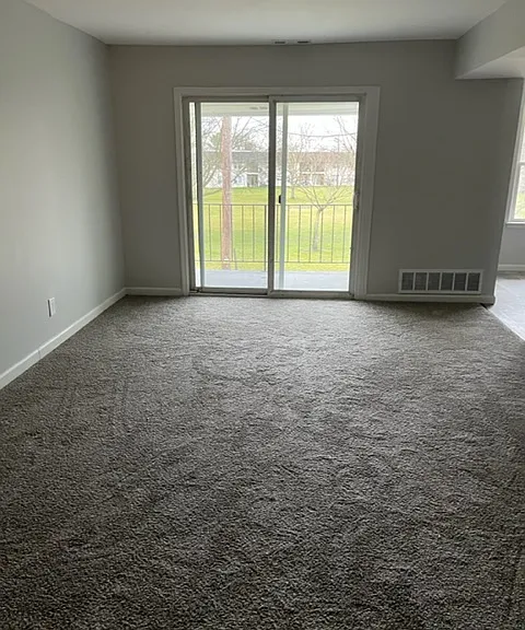 Sandy Ridge Apartments — Photo 8