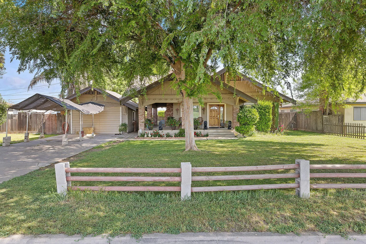 300 N Berry Road photo 1