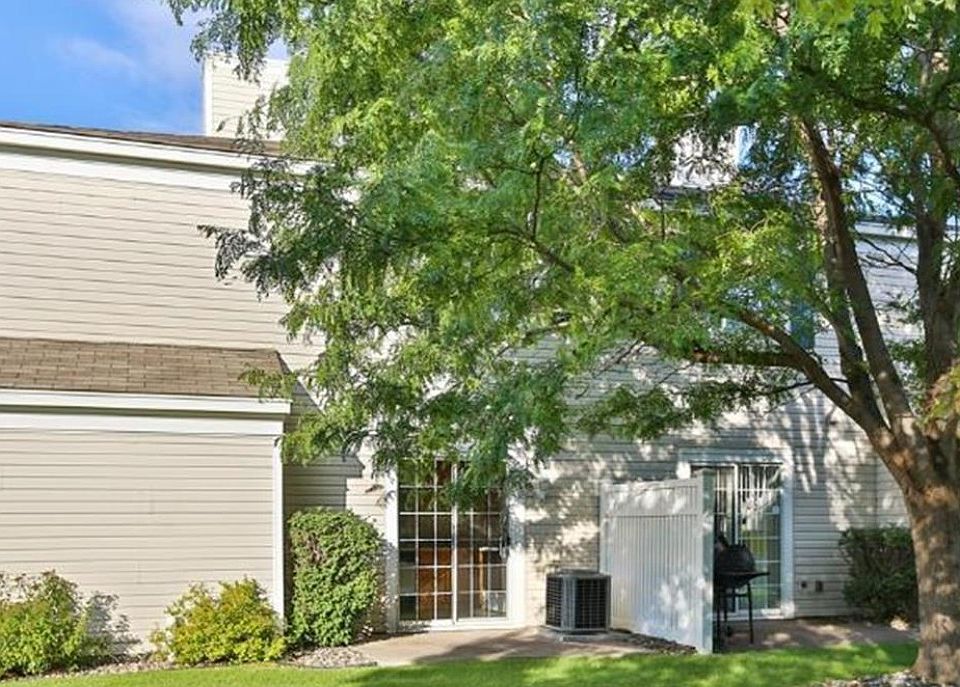 2nd image of 4202 Meghan Ln