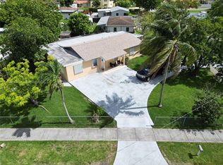 8301 SW 38th St, Miami, FL 33155