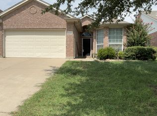 644 Caravan Dr, Fort Worth, TX 76131