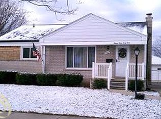 15344 McCann St, Southgate, MI 48195