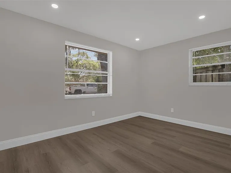 518 Lavon Dr — Photo 19