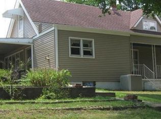 933 S Brookside Ave, Independence, MO 64053