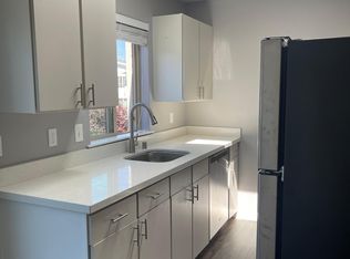 715 N 95th St APT 7, Seattle, WA 98103